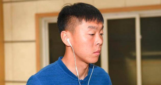 【米兰milan官方网站】
战申花 大连3分变1分 “汪球王”体现遭质疑：他还不如C队宿将(图3)